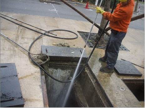 泾阳池底污泥如何清理