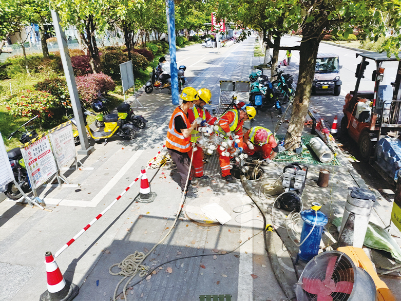 泾阳UV-CIPP紫外光固化修复